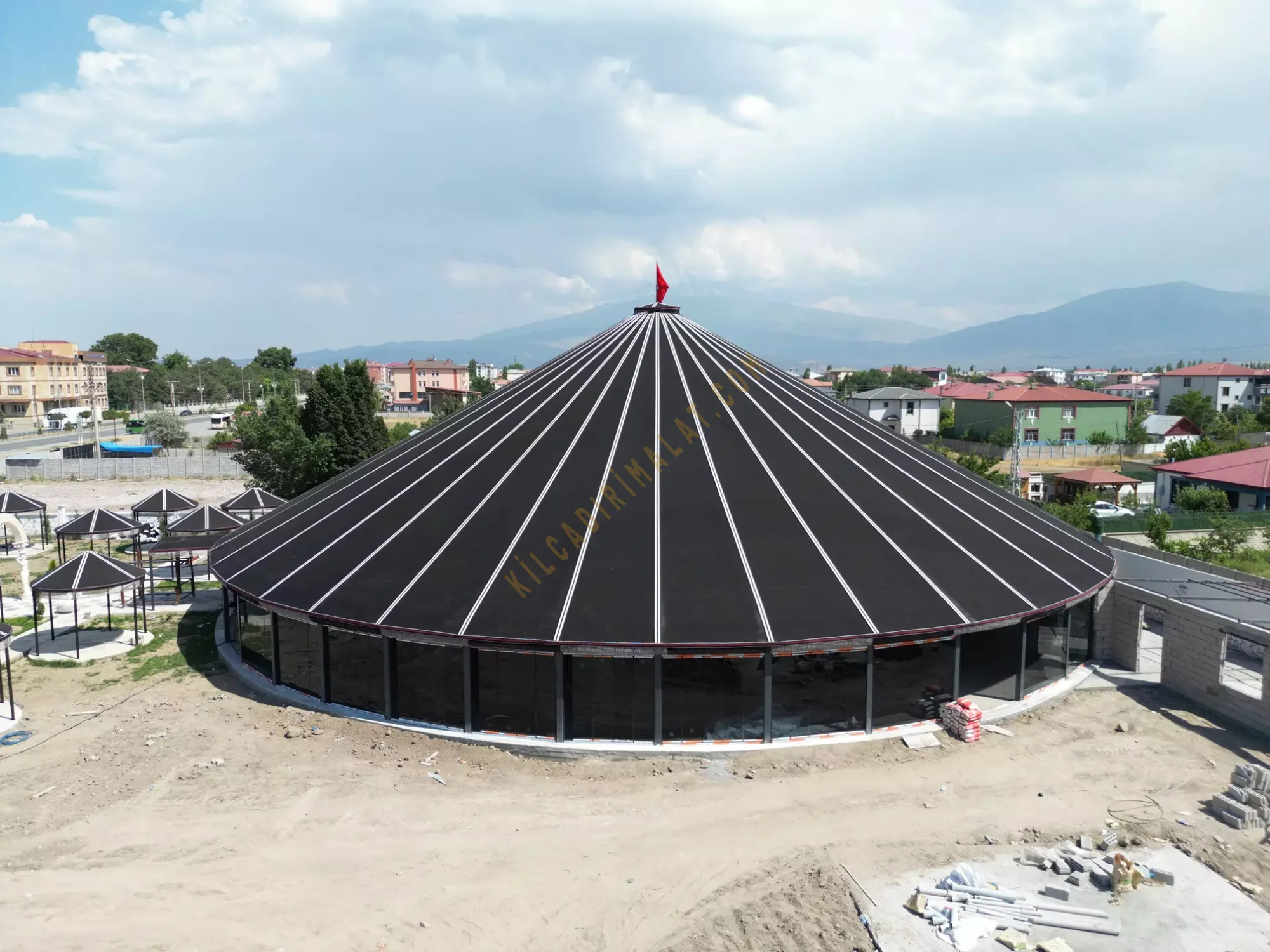 Igdır Belediyesi Düğün Salonu ( Türkiye’nin Tek Parça Orta Direksiz En büyük Çadırı )